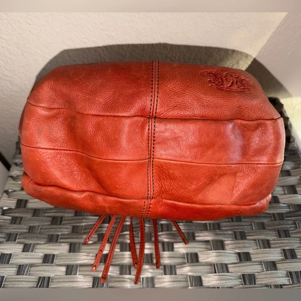 Nine West Vintage America Rust Leather Drawstring Shoulder Bag Floral Lining - Picture 8 of 16